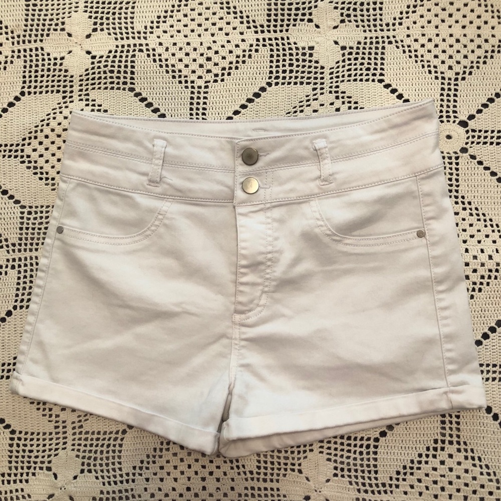 🌞White High Rise Shorts